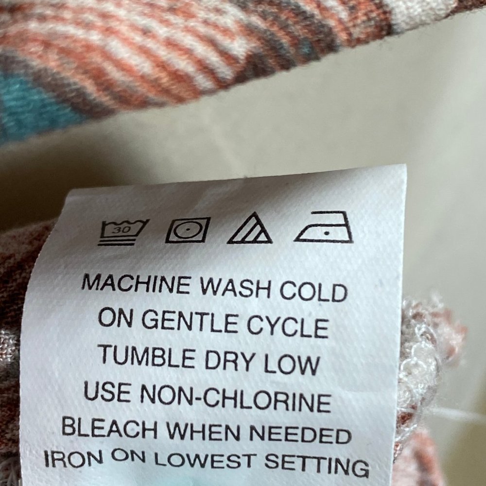 Kendall & Kylie Peplum Halter Top Size Medium - Picture 7 of 7